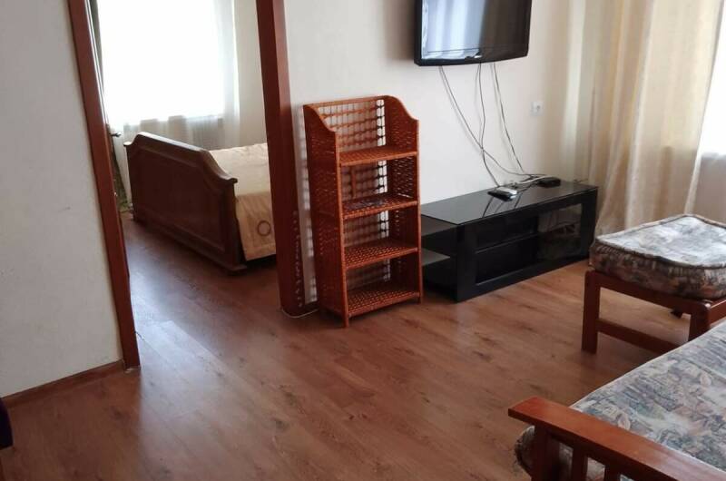 Двухкомнатная квартира на Набережной