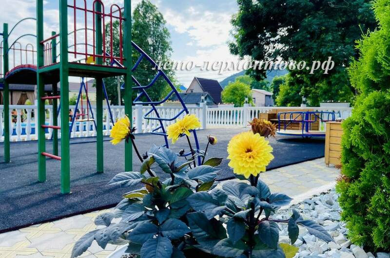 Отель «Лето»