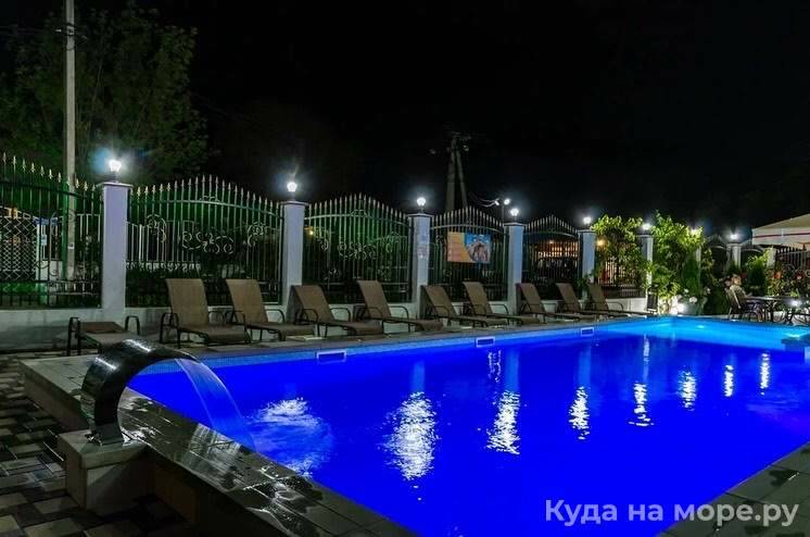 Гостиница «Дубок»