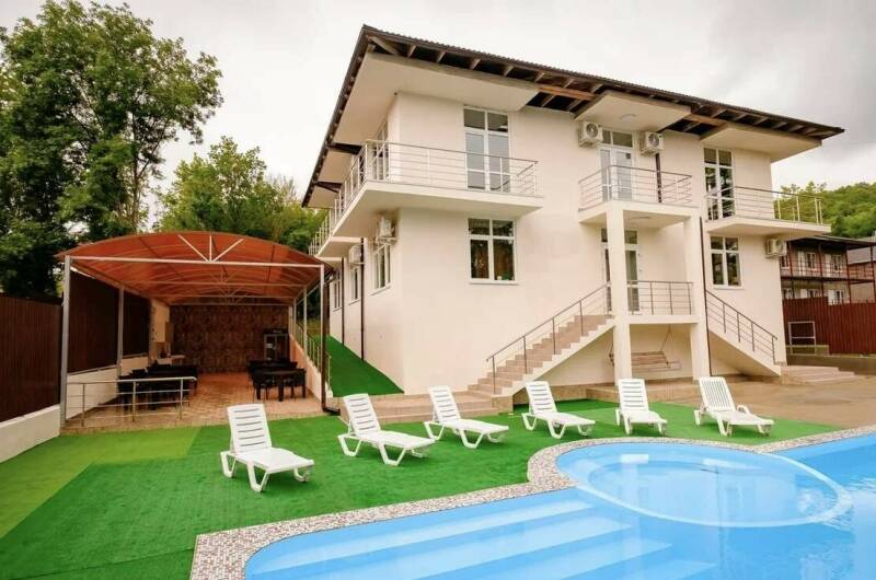 Гостевой дом «Изумрудные холмы»