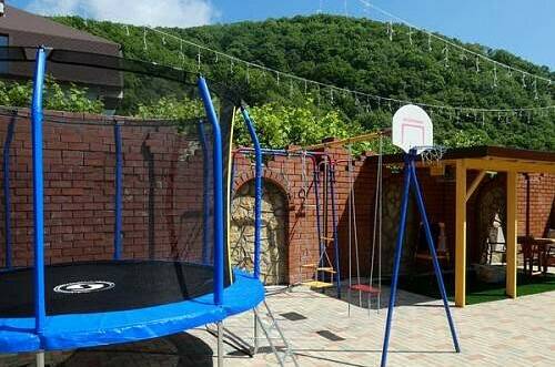 Гостевой дом «Лидия» (Персиковый сад 15)