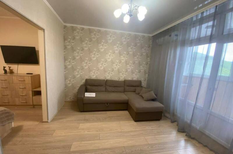 2-х комнатная квартира на Кириченко