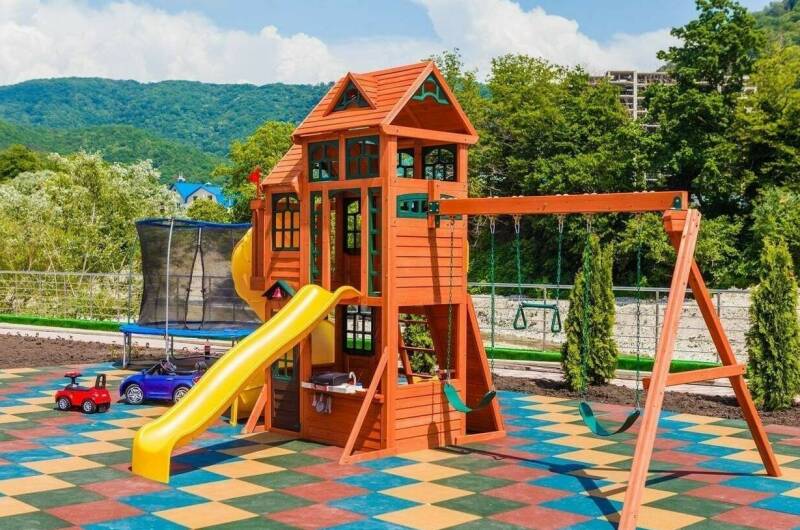 Отель «Ревю»