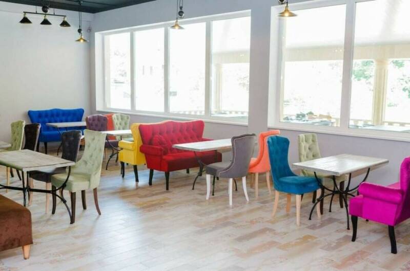 Отель «Ревю»