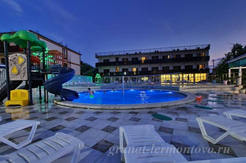 Отель «Гранат»