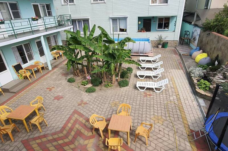 Гостиница «Все свои»