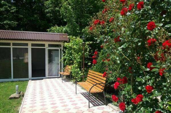 Гостевой дом «Ореховая роща»