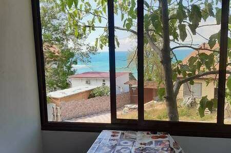 Частный дом «Над морем»