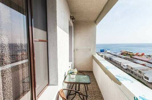 Двухкомнатная квартира в микрорайоне Горизонт