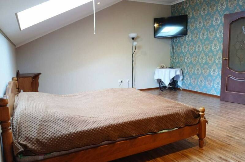 Комфортабельная двухкомнатная квартира-студия