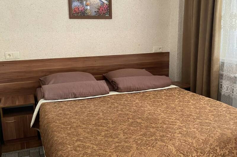 Гостевой дом «Вероника» (1 корпус)