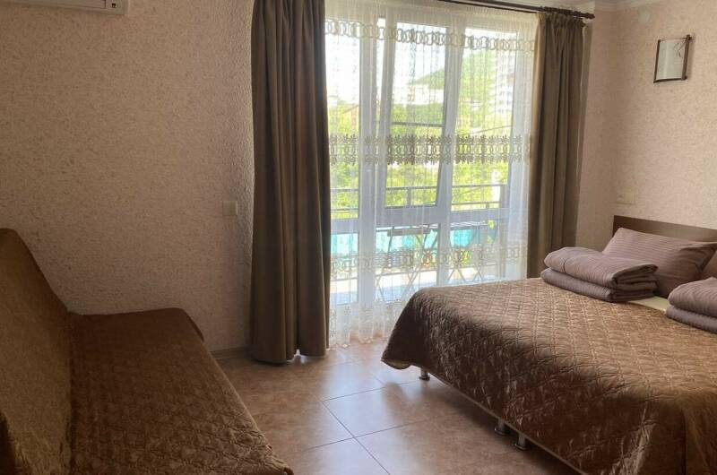 Гостевой дом «Вероника» (1 корпус)