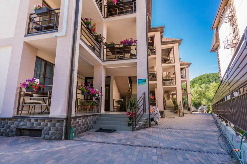 Гостевой дом «Вероника» (1 корпус)