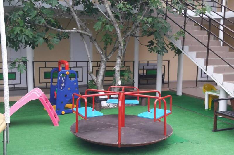 Отель «Солнечный»