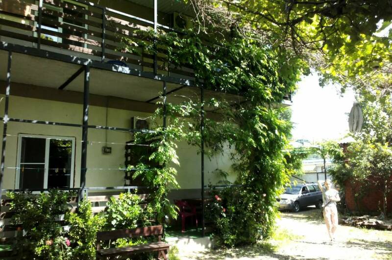 Гостевой дом «У Константина» (номера с кухнями)