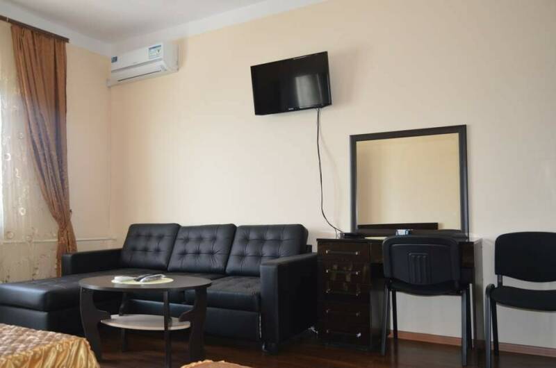 Трехместные апартаменты на Портовой 14