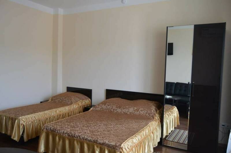 Трехместные апартаменты на Портовой 14