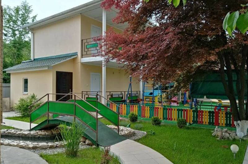 Отель «Солнечный»