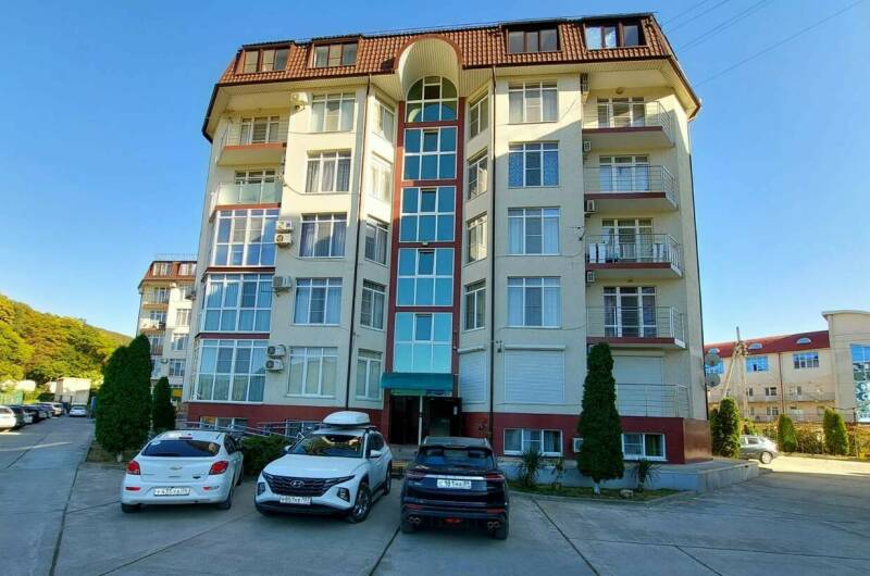 2-х комнатная квартира на Морской 5/1 (1 этаж)