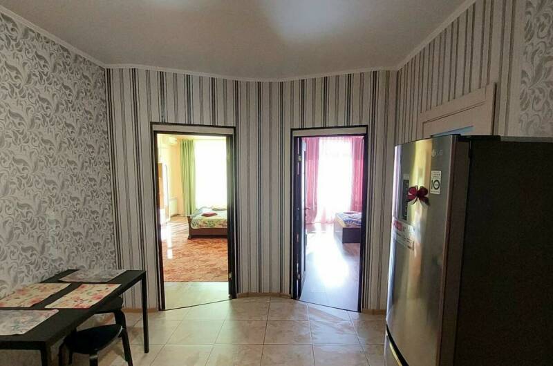 2-х комнатная квартира на Морской 5/1 (1 этаж)