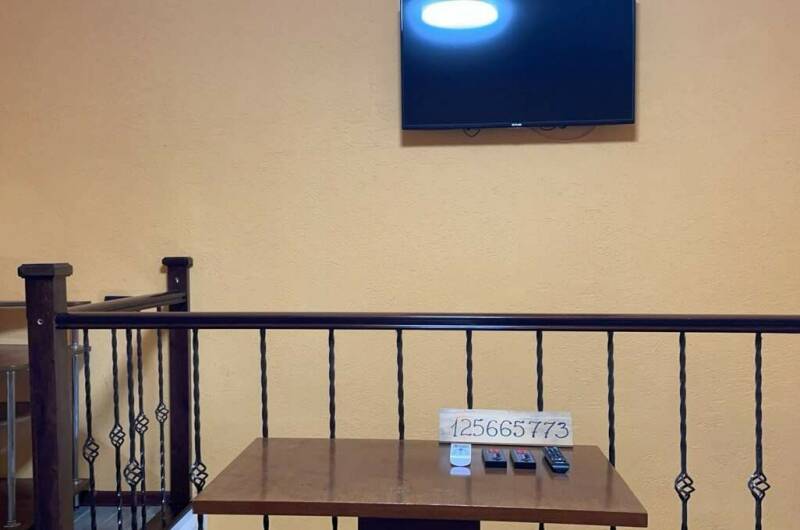 Двухэтажный коттедж у реки