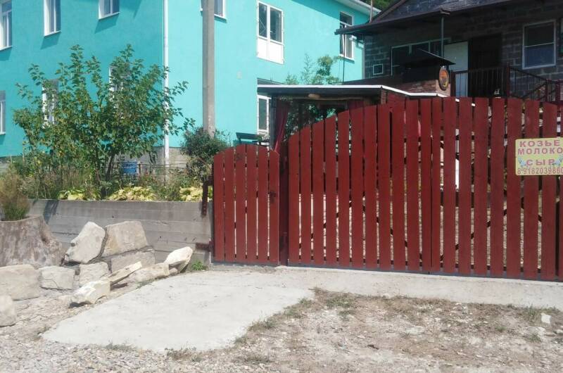 Гостевой дом «Черепашья гора» + «Спорт зал»