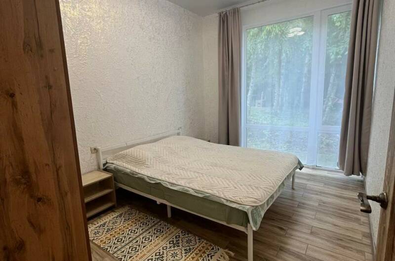 Домик в лесу у моря